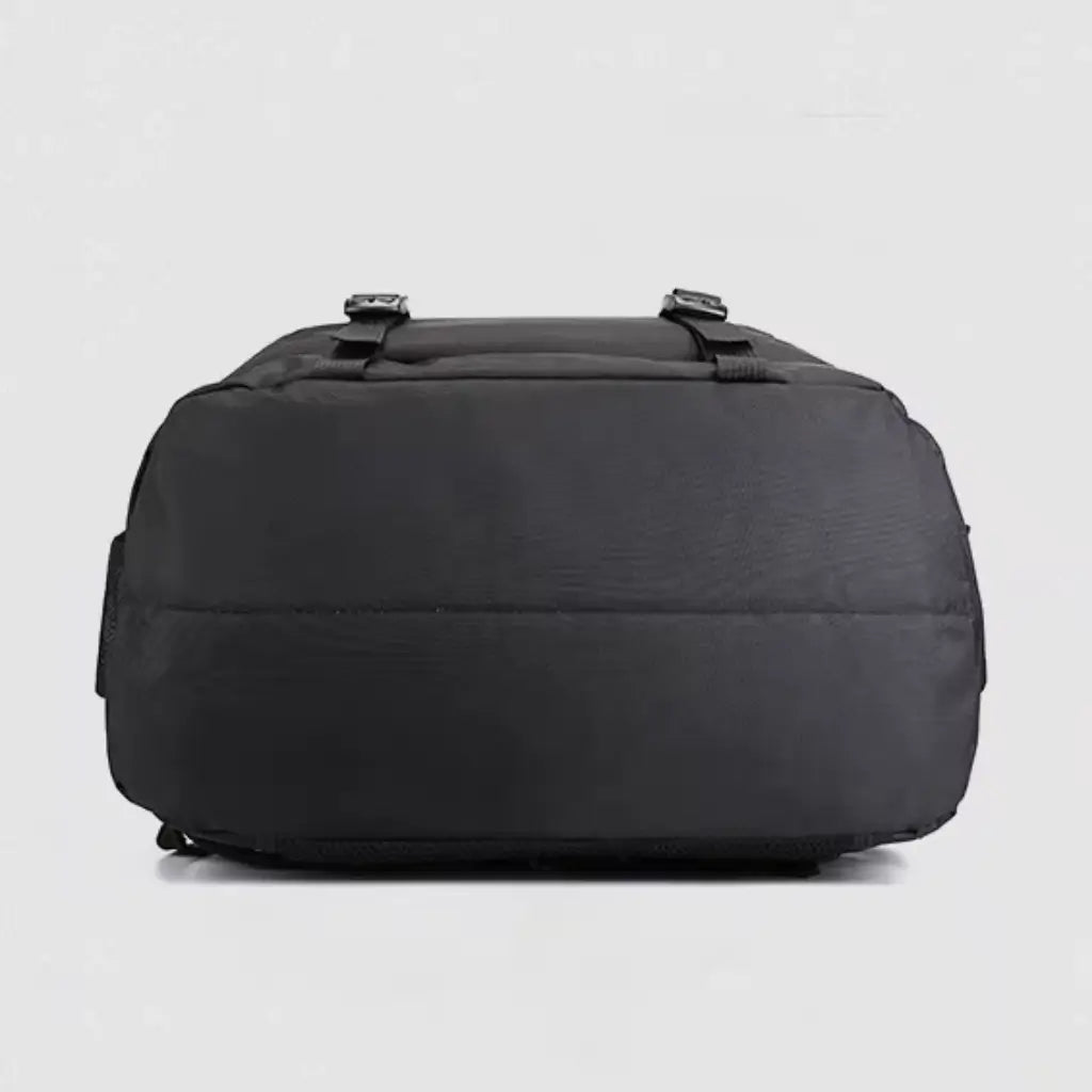Mochila-Impermeavel-Forge-Lorennzi-60L-Preto-Deitada