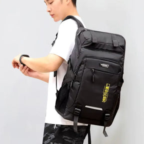 Mochila-Impermeavel-Forge-Lorennzi-60L-Preto-Modelo