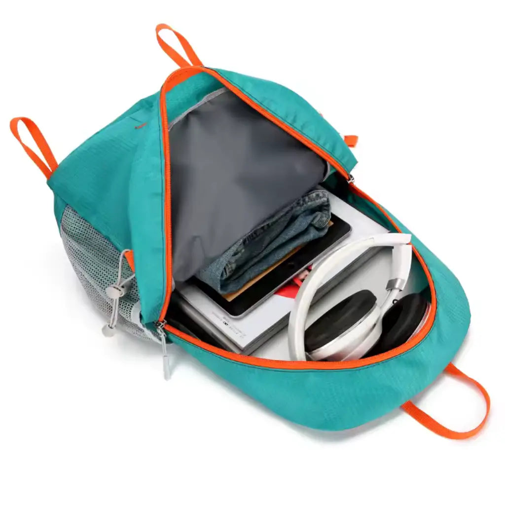 Mochila-Impermeavel-Stride-Lorennzi-18L-Aberta